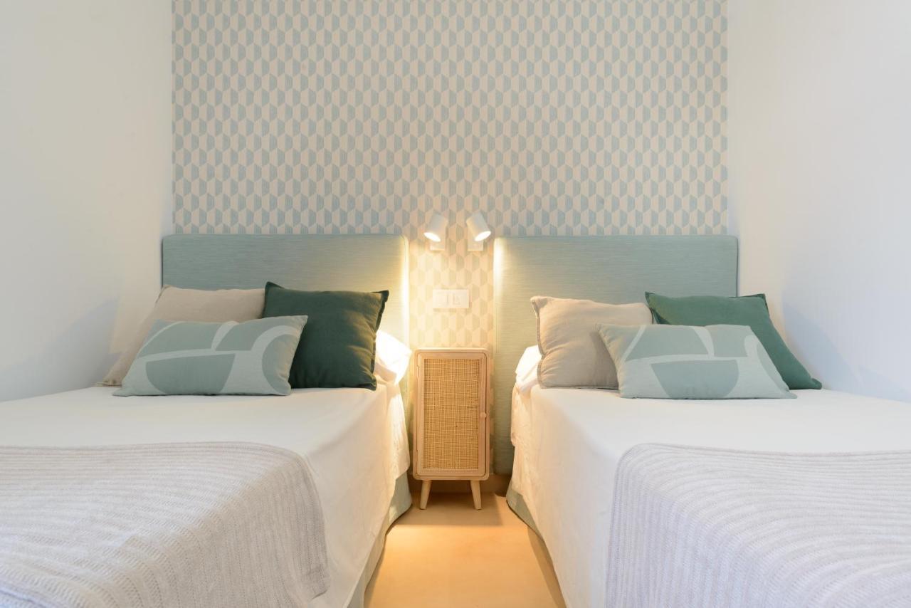 Bonito Bungalow Con Piscina Junto A La Playa San Bartolomé Екстериор снимка